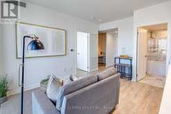 927 - 1100 SHEPPARD AVENUE W Toronto