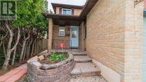 7 NEWBRIDGE CRESCENT Brampton