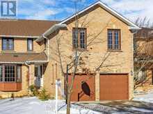 106 PINE BOUGH MANOR Richmond Hill