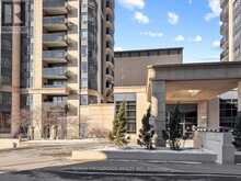 611 - 153 BEECROFT ROAD Toronto