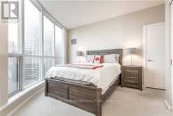 2601 - 218 QUEENS QUAY W Toronto