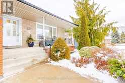 32 DEARHAM WOOD Toronto