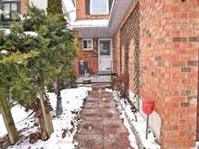 8 STEPHENSEN COURT Brampton