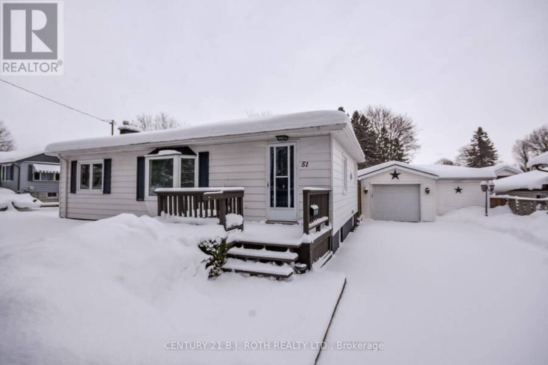 51 FITTONS ROAD W Orillia