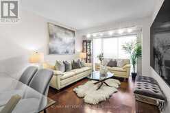 1002 - 8 MONDEO DRIVE Toronto