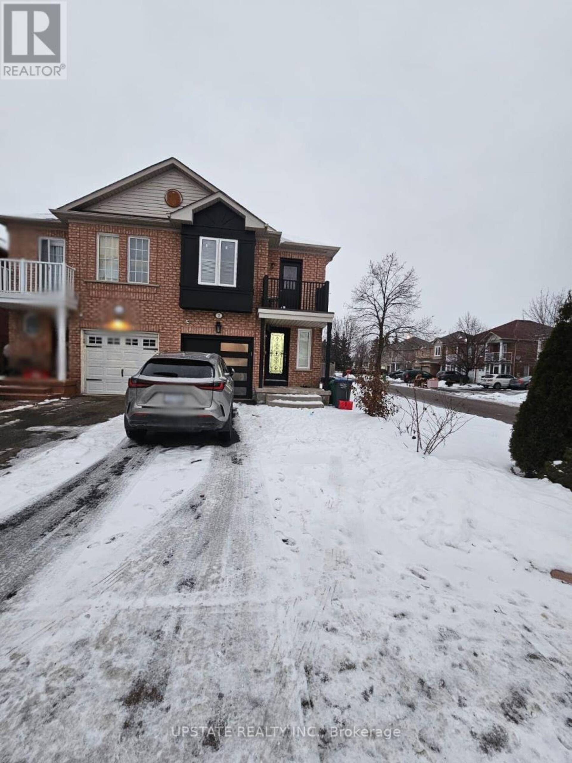 2 HILLSBURGH DRIVE Brampton