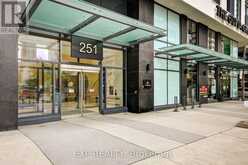 609 - 251 JARVIS STREET Toronto