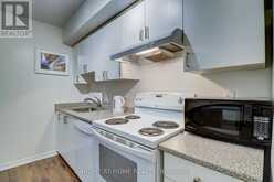 423 - 35 SARANAC BOULEVARD Toronto