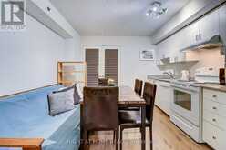 423 - 35 SARANAC BOULEVARD Toronto