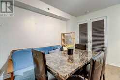 423 - 35 SARANAC BOULEVARD Toronto