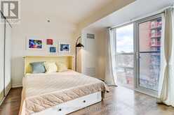 423 - 35 SARANAC BOULEVARD Toronto