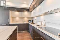 2707 - 30 INN ON THE PARK DRIVE Toronto