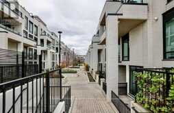 620 - 140 WIDDIECOMBE HILL Toronto