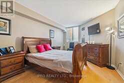 111 - 1001 CEDARGLEN GATE Mississauga