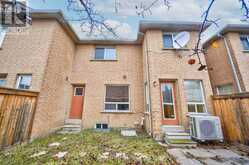 71 GRASSLANDS AVENUE Richmond Hill