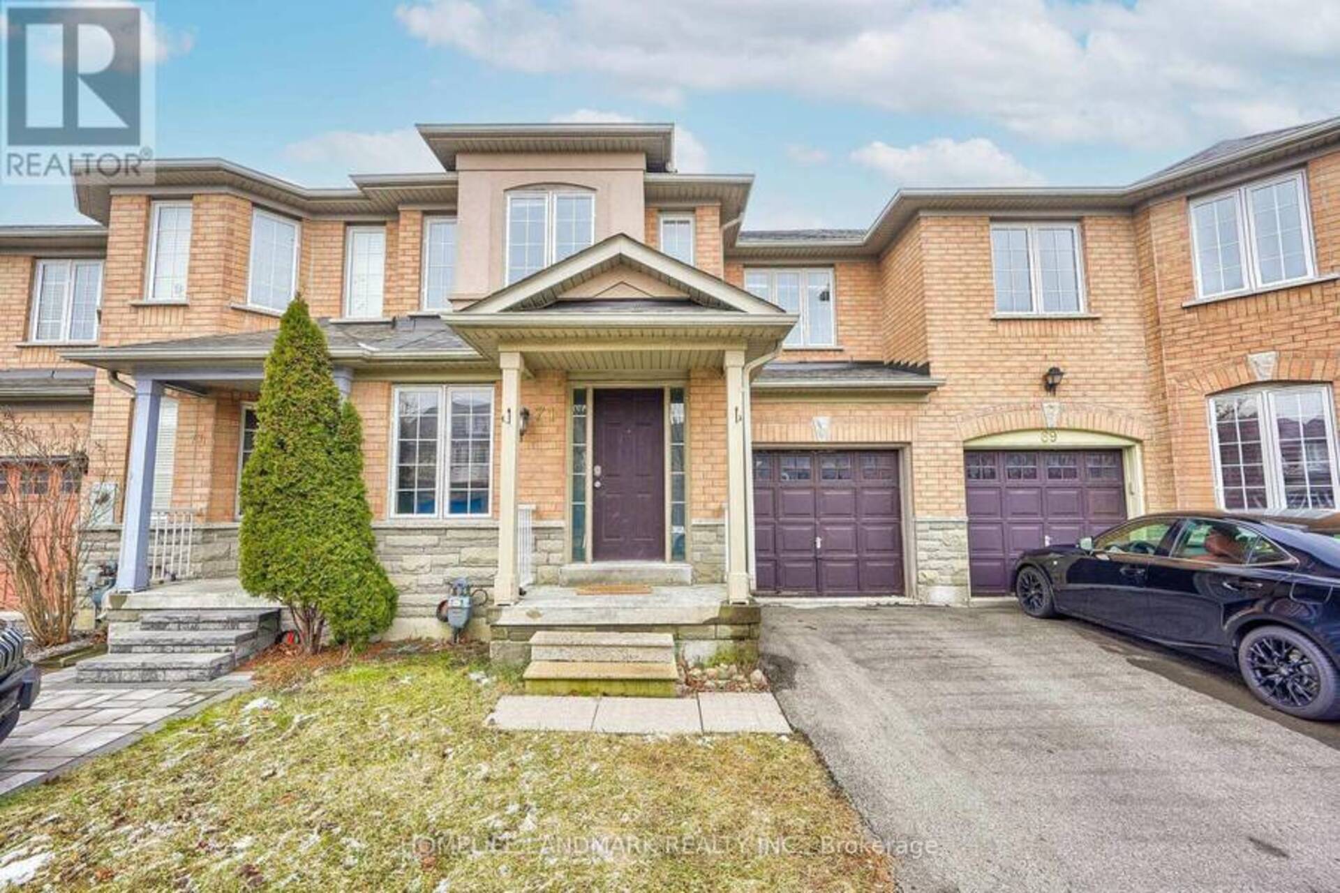 71 GRASSLANDS AVENUE Richmond Hill