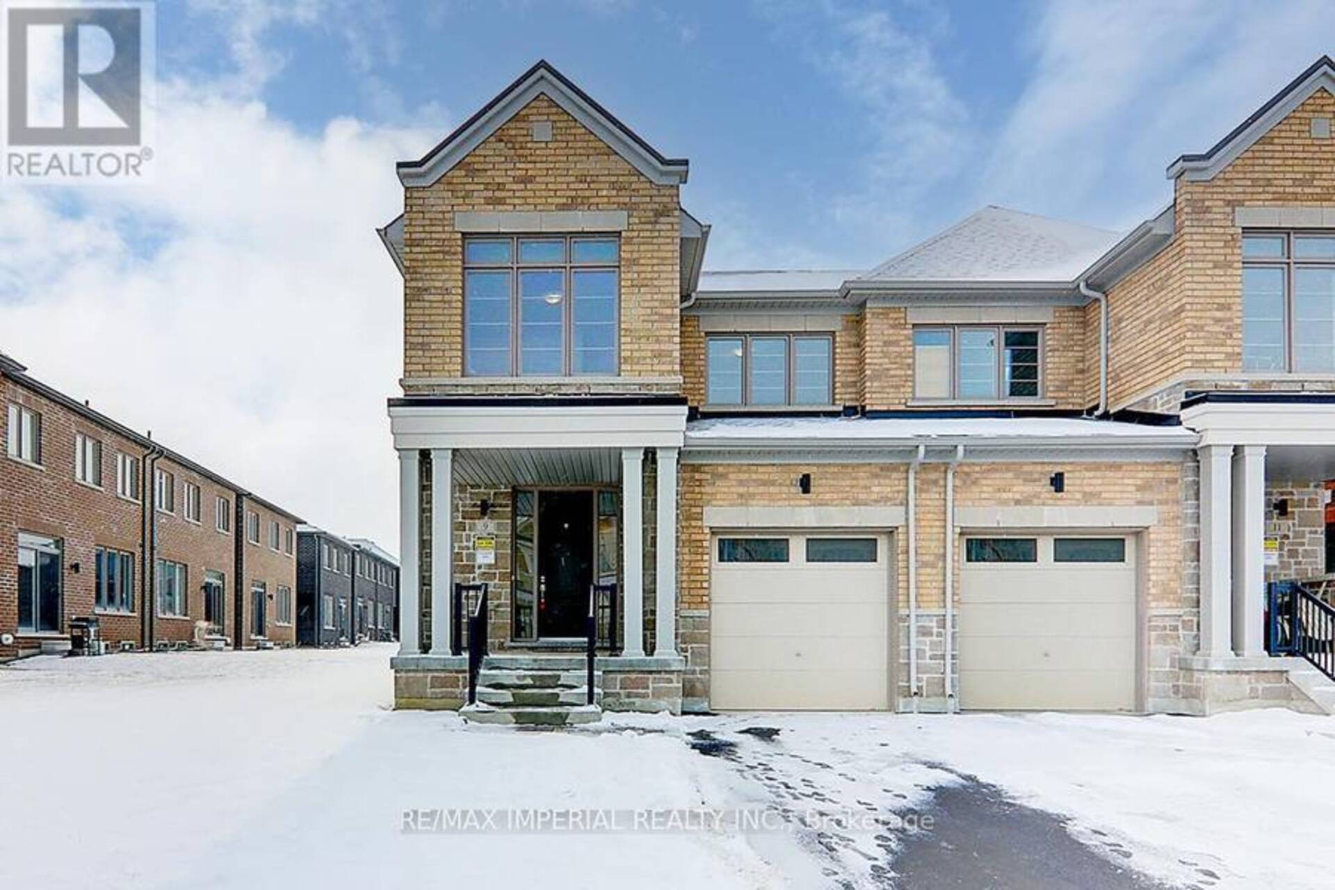 9 LAZARETTE LANE East Gwillimbury