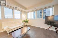 315 - 501 ST. CLAIR AVENUE W Toronto