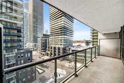 802 - 39 ANNIE CRAIG DRIVE Toronto