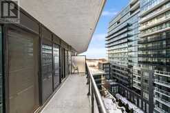 802 - 39 ANNIE CRAIG DRIVE Toronto