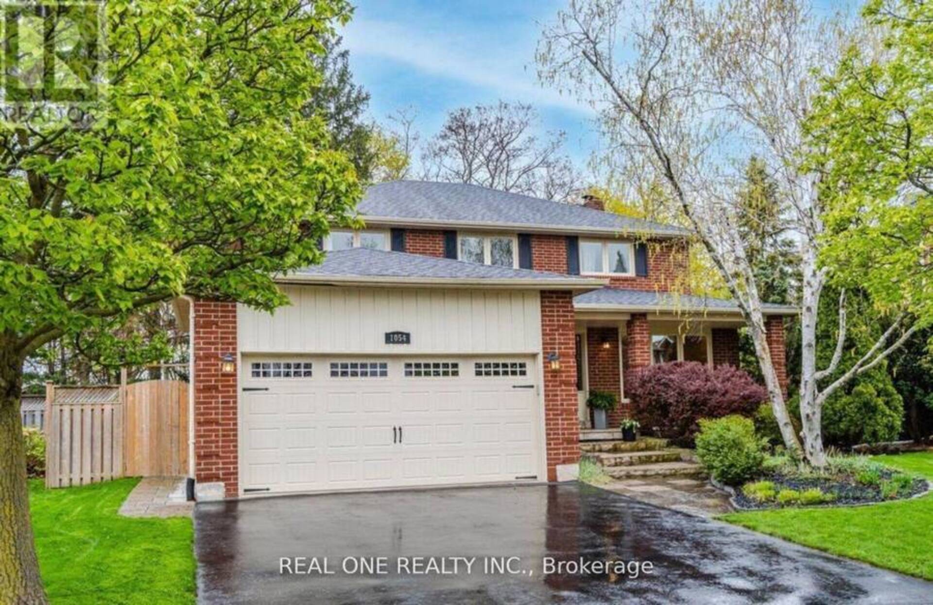 1054 MONTROSE ABBEY DRIVE Oakville