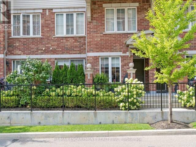 26 - 47 HAYS BOULEVARD Oakville Ontario