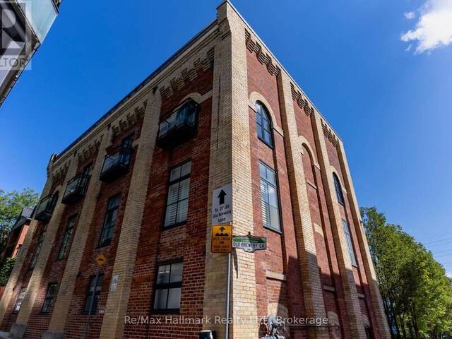 4 - 39 OLD BREWERY LANE Toronto Ontario