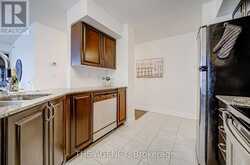 415 - 760 SHEPPARD AVENUE W Toronto