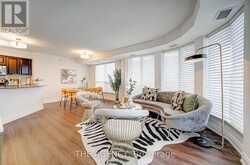 415 - 760 SHEPPARD AVENUE W Toronto