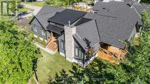 21 HEATHERWOOD DRIVE Springwater