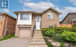 11 VISSER COURT Whitby