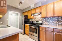 304 - 10 WOODMAN DRIVE S Hamilton