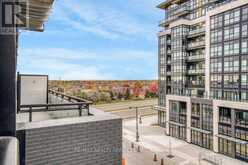 421 - 395 DUNDAS STREET W Oakville