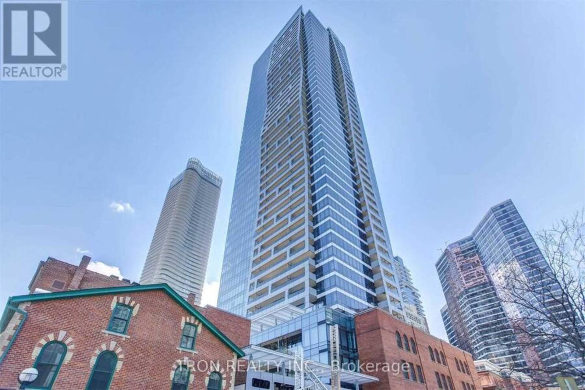 218 - 5 ST JOSEPH STREET Toronto