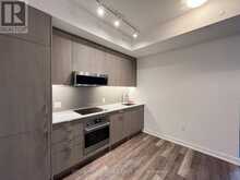 601 - 250 LAWRENCE AVENUE W Toronto