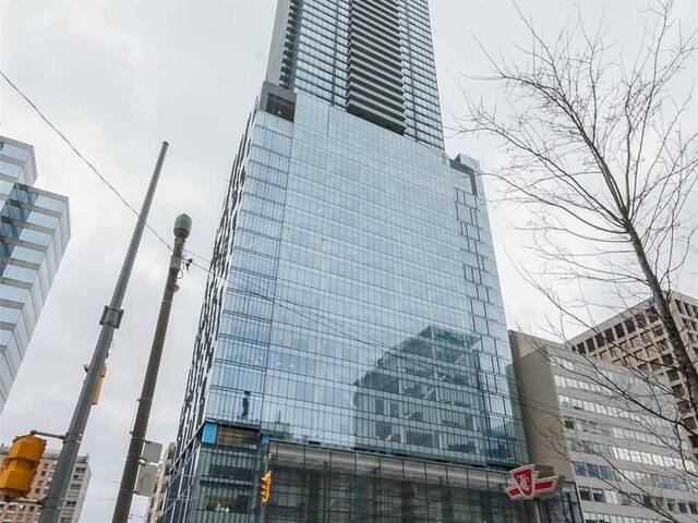 2510 - 488 UNIVERSITY AVENUE Toronto Ontario