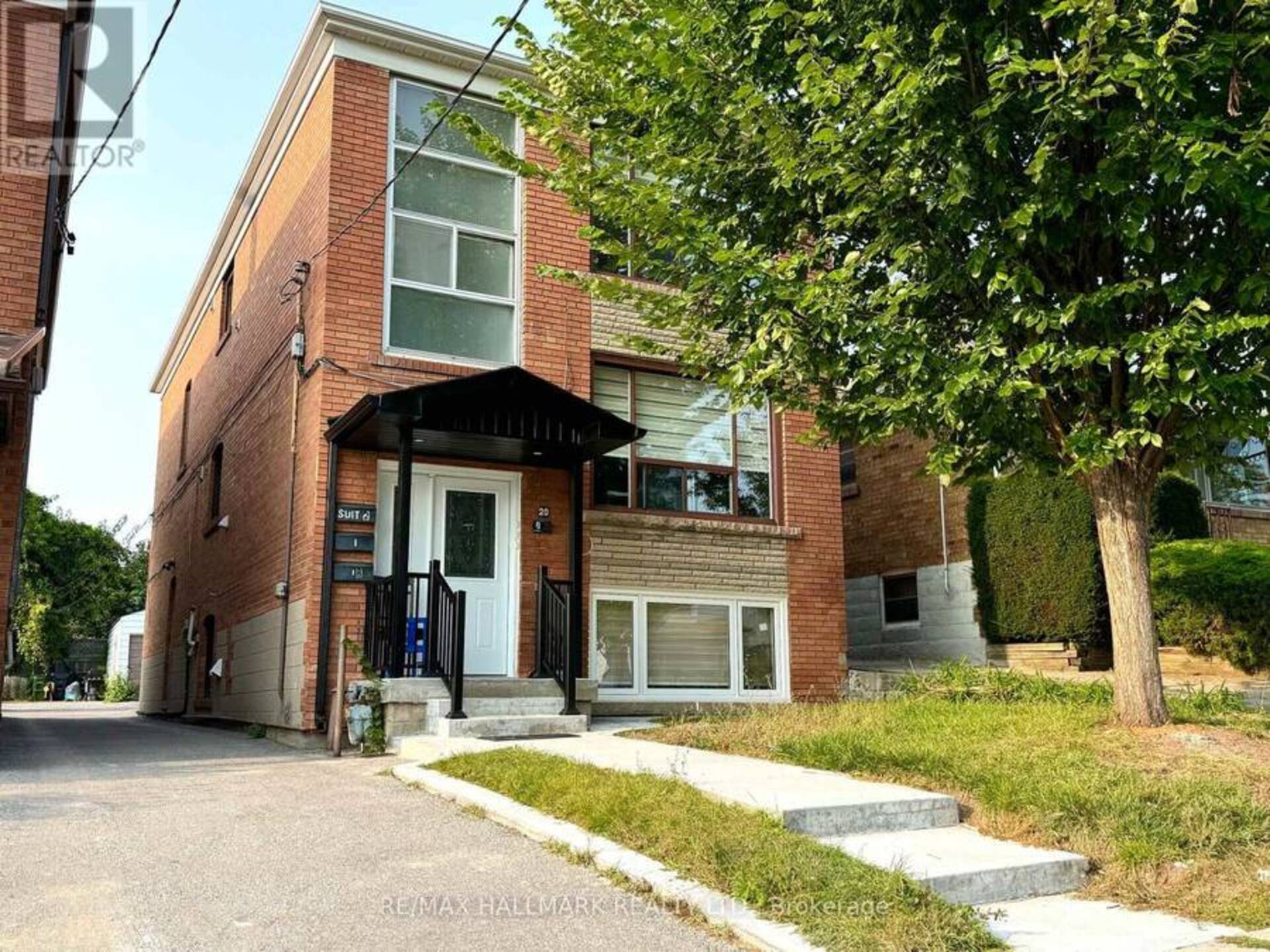 #2 - 20 HOLWOOD AVENUE Toronto