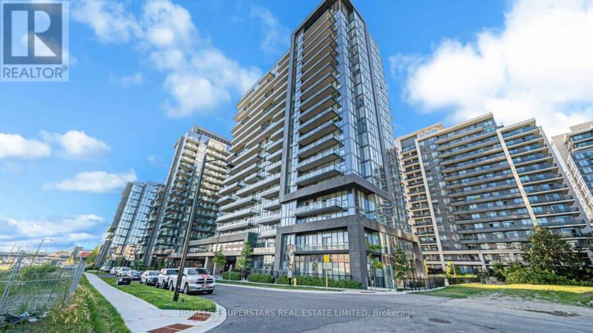 815 - 10 GATINEAU DRIVE Vaughan