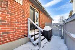 23 BANTING CRESCENT Essa