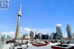 2504 - 270 QUEENS QUAY W Toronto