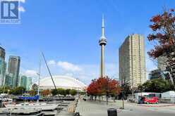 2504 - 270 QUEENS QUAY W Toronto