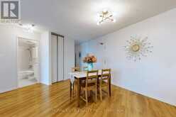 2504 - 270 QUEENS QUAY W Toronto