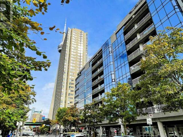 2504 - 270 QUEENS QUAY W Toronto Ontario