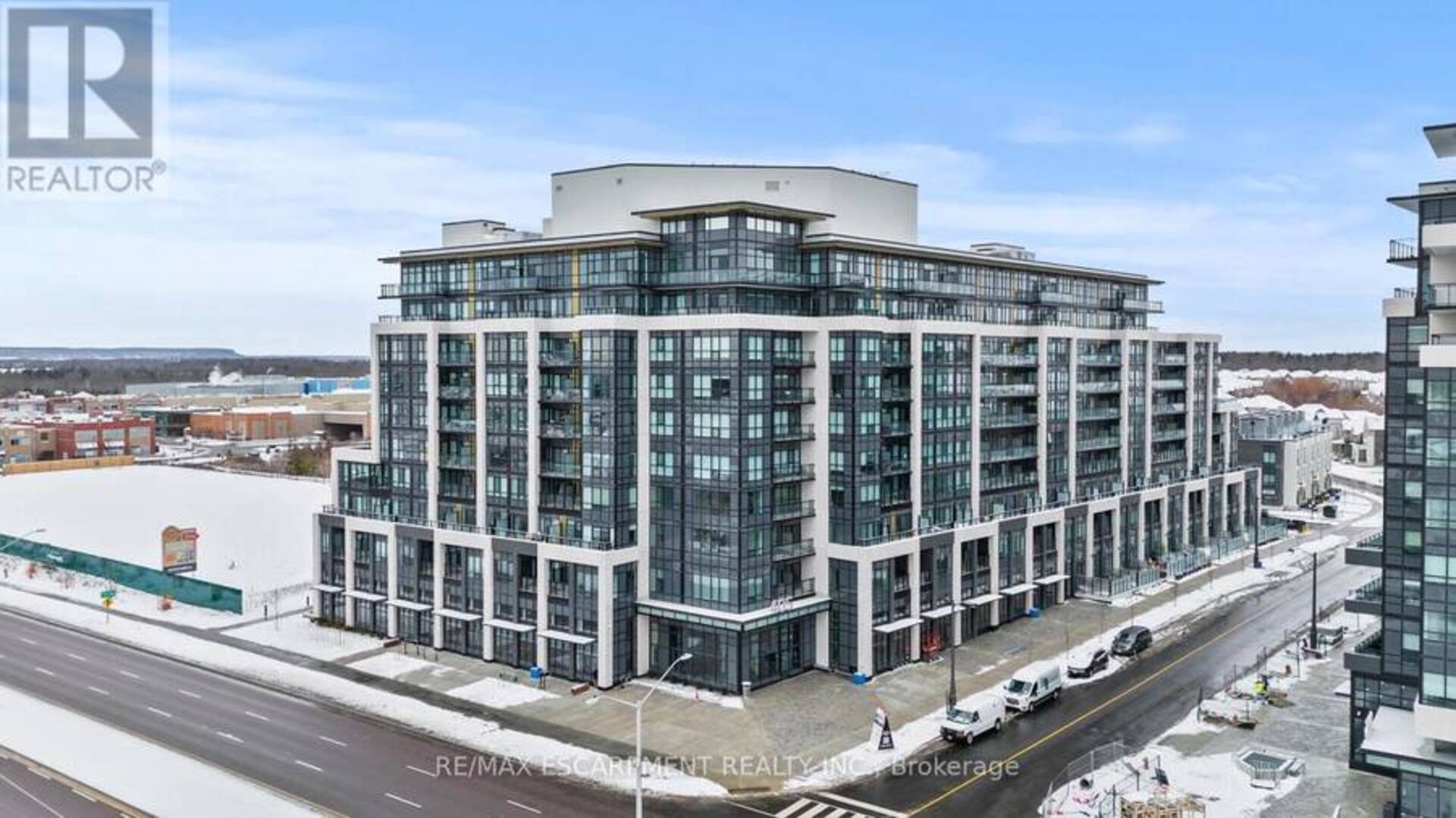 316 - 405 DUNDAS STREET W Oakville