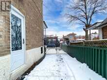 511 MCROBERTS AVENUE Toronto