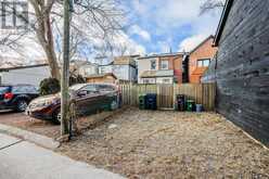 25 HOWLAND ROAD Toronto