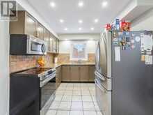 1552 DELLBROOK AVENUE Pickering