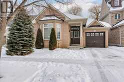 8 WELLSPRING AVENUE Richmond Hill