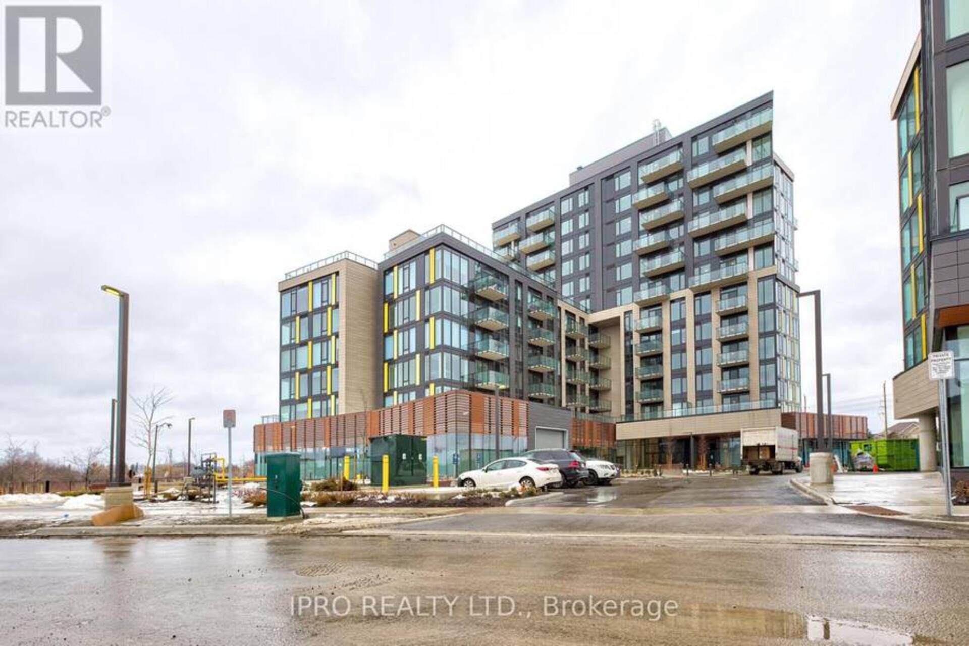 808 - 1415 DUNDAS STREET Oakville