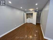 7 BURBANK PL (MAIN) Barrie